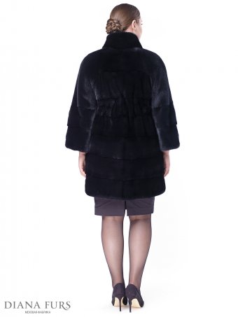 Эффектное "пальто" из норки с воротником-стойка и рукавом три четверти
